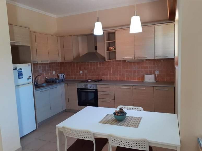 Aestas Apartment Лаганас Екстер'єр фото